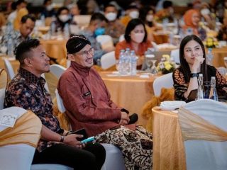 Bupati Fakfak Hadiri Rakornas Parekraf 2022 Bersama Menteri Sandiaga Bahas Upaya Percepatan Program Strategis 2023