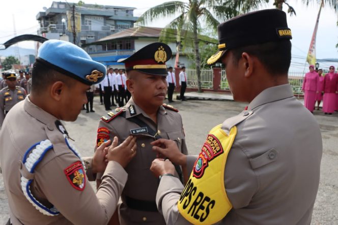 
					Kasat Sabhara Polres Fakfak Berganti, Wakapolres Kompol Indro Rizkiadi Pimpin Serah Terima Jabatan