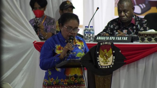 
					Wakil Bupati Fakfak, Yohana Dina Hindom, SE, MM, (Foto: EM/Rikki). 