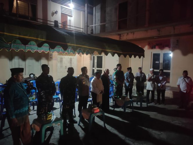 
					Bupati UT Melepas Pawai Takbir Keliling 1 Syawal 1445 Hijriah