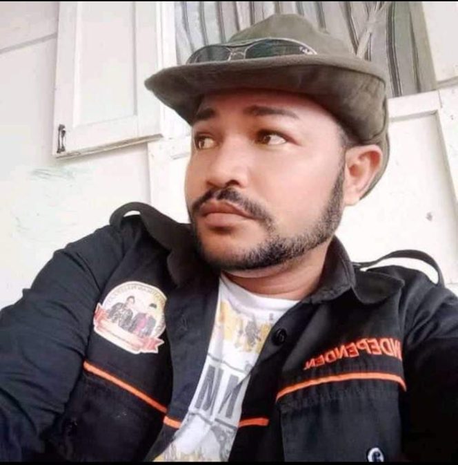 
					Adam Rumagesan, Wakil Ketua I Tim Pemenangan Utayoh2
