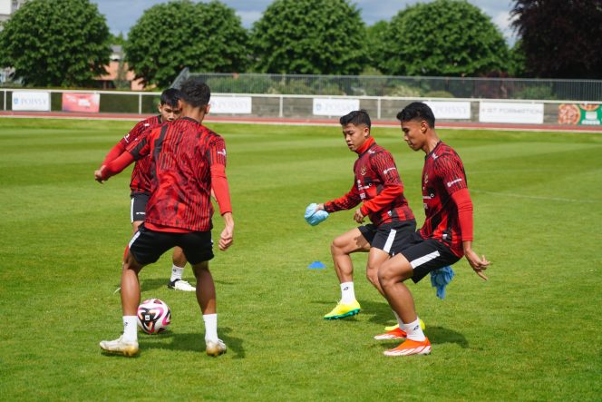
					Garuda Muda Mulai Adaptasi Cuaca di Paris