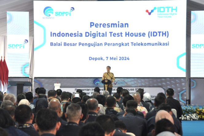 
					Hadiri Peresmian IDTH, Presiden Jokowi Sebut Ekonomi Indonesia Kuartal I 2024 Tumbuh Hingga 5,11 Persen , (Foto: EM/Istimewa).