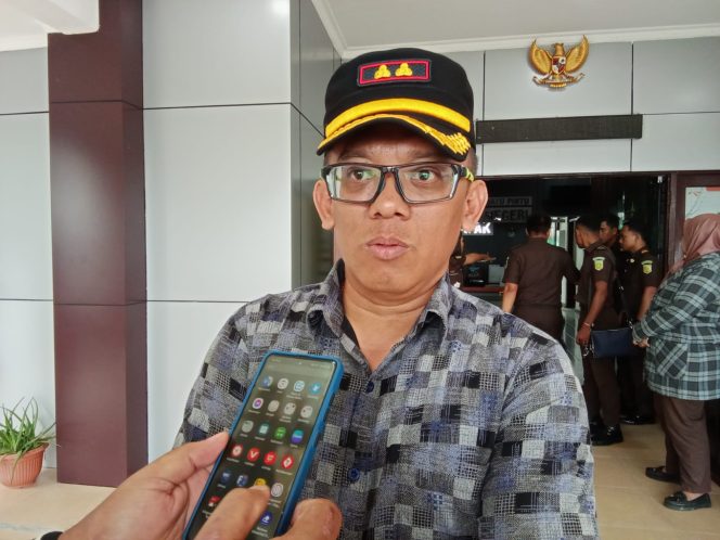 
					Kepala Kejaksaan Negeri Fakfak yang Baru, Jhon Ilef Malamassam, (Foto: EM/RBW).