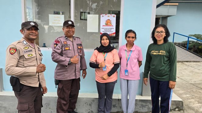 Jelang Pilkada Serentak 2024, Polres Fakfak Sebarkan 1000 Pamflet Imbauan Kamtibmas