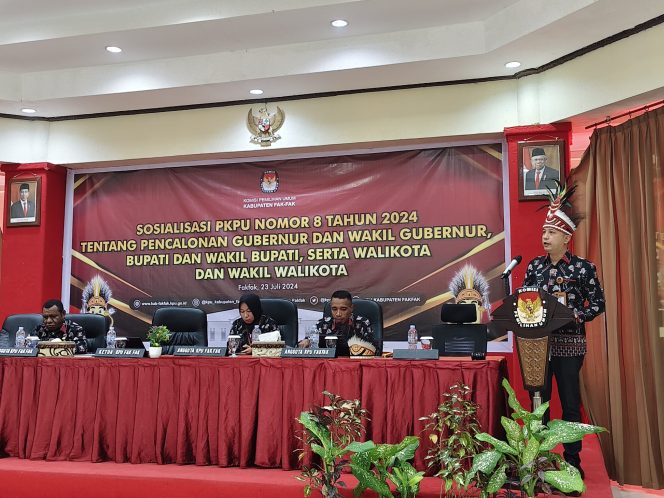 
					KPU Fakfak Gelar Sosialisasi PKPU Nomor 8 Tahun 2024 Tentang Pencalonan Kepala Daerah