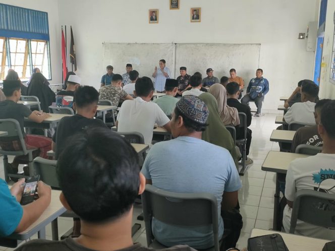 
					Wakil Bupati Yohana Hindom Kunjungi Peserta MTQ Asal Fakfak, Beri Dukungan Langsung