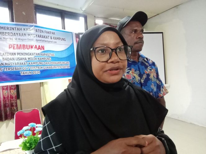
					Direktur BUMkam Kampung Pirma, Asti Dahlia Sangaji, (Foto: EM/Risman Bauw).