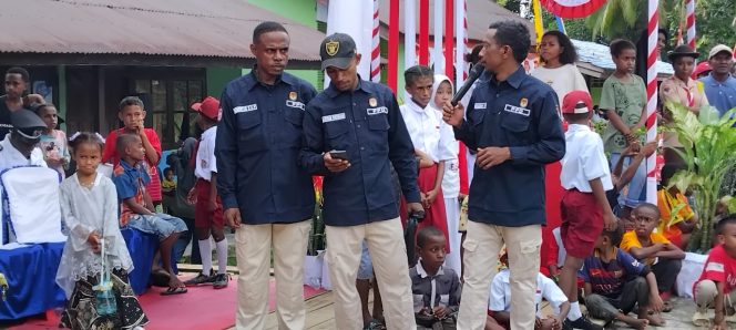 
					Momen Upacara 17 Agustus, PPD Wartutin Sosialisasi Tahapan Pilkada 2024 ke Masyarakat