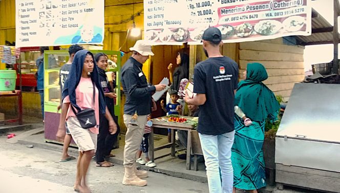 
					KPU Fakfak Gencarkan Sosialisasi Pilkada 2024 dengan Pembagian Brosur dan Flayer