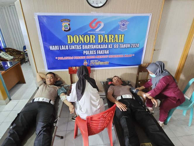 
					Menjelang HUT Lalu Lintas ke-69, Satlantas Polres Fakfak Gelar Donor Darah