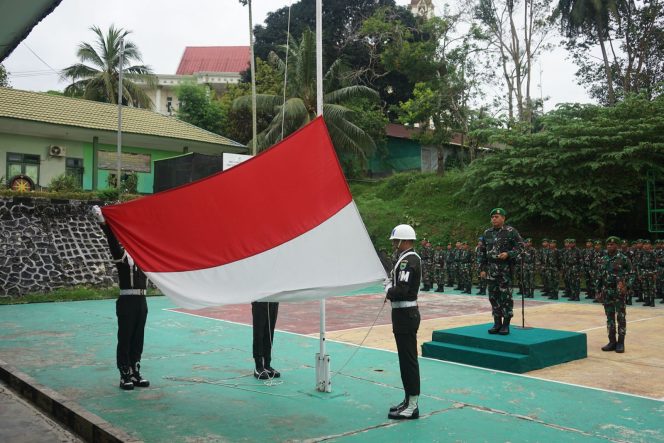 
					Danrem 182/JO Bacakan Amanat Pangdam Kasuari : Prestasi Itu Manis Yang Pahit Itu Jalan Untuk Menggapainya