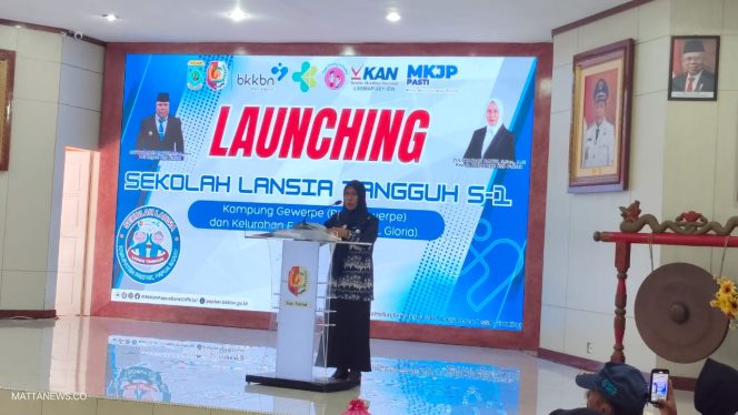 
					Kepala Dinas DP3AP2KB Fakfak Zulchaidah Bauw S. sos, M.Si, (Foto: EM/AZT).