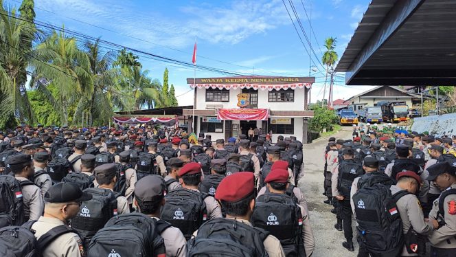 
					Polres Fakfak Gelar Apel Kesiapan Serpas Pengamanan Ngutra Pilkada Tahun 2024, (Foto: EM/Humas Polrs Fakfak).