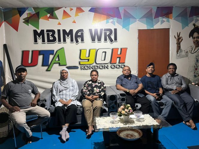 
					Paslon Untung Tamsil-Yohana Dina Hindom Akan Segera Gugat ke MK Hasil Pilkada Fakfak 2024, (Foto: EM/Ismail Weripang).
