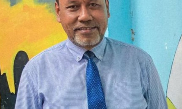 Akademisi Marthen Anton Pentury.