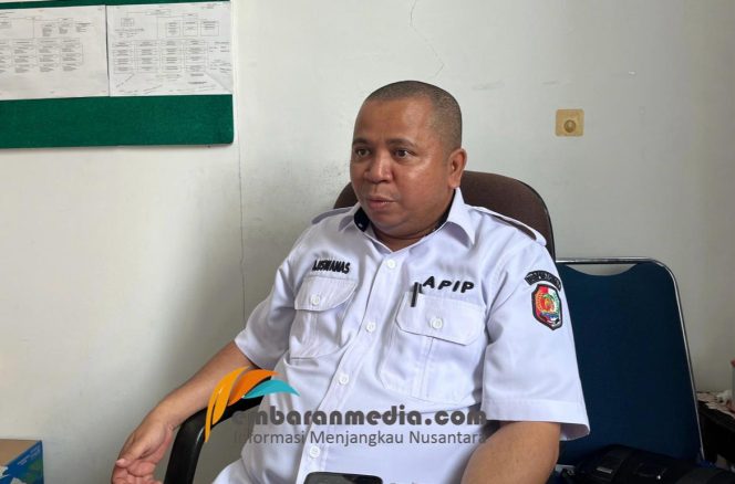
					Ahmad Uswanas Tanggapi Soal Dugaan Temuan Hibah 2024 di Fakfak: Saat Ini Masih Pemeriksaan Pendahuluan BPK, (Foto: EM/AZT).