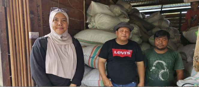 
					Disbun Fakfak: Tunjukkan Peningkatan Signifikan, Perdagangan Pala Tomandin Capai 735,98 Ton, (Foto: EM/AZT).
