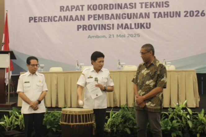 
					Pemprov Maluku Gelar Rakortekrenbang, Wujudkan Sinergi Pembangunan Yang Terarah, (Foto: EM/Diskominfo Maluku).