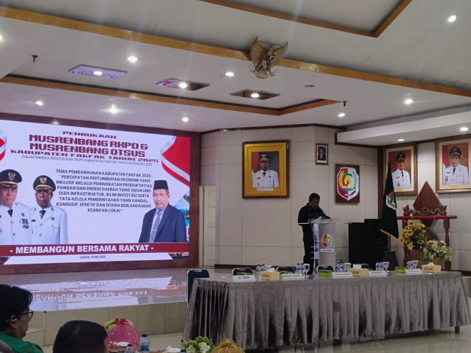 
					Musrenbang RKPD dan Otsus Tahun 2026 Mulai Dibahas, Sekda Fakfak Sampaikan Ini, (Foto: EM/Ismail Weripang).