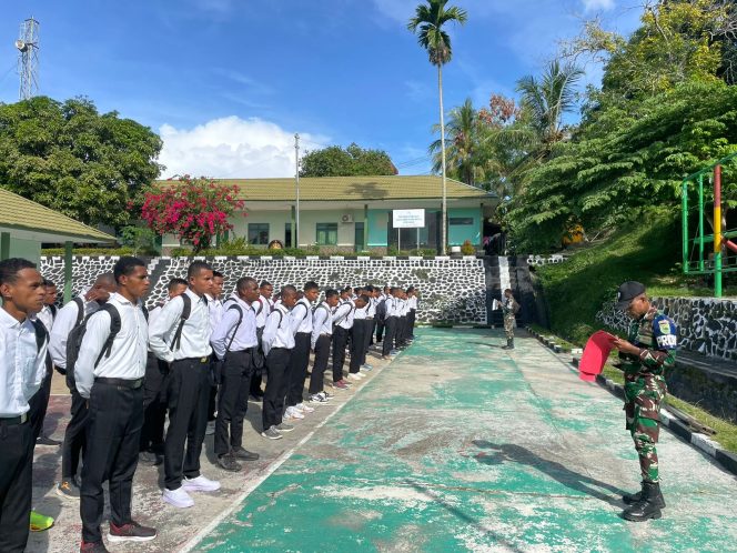 
					Ratusan Calon Prajurit Siswa TNI AD Kodim 1803/Fakfak Ikuti Pembinaan dan Pelatihan Psikologi, (Foto: EM/Kodim 1803/Fakfak).