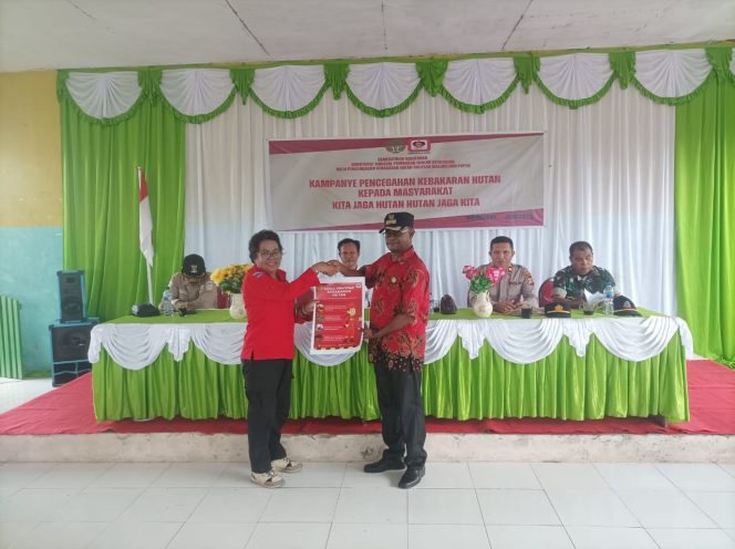 
					Sinergi Cegah Karhutla: Kolaborasi Pemerintah, Polri, dan Masyarakat di Distrik Bomberay, (Foto: EM/Humas Polres Fakfak).