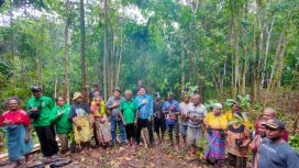 Gotong Royong Tanam Pala: Kampung Sum Jadi Percontohan Pengembangan Komoditas Unggulan, (Foto: EM/AZT).