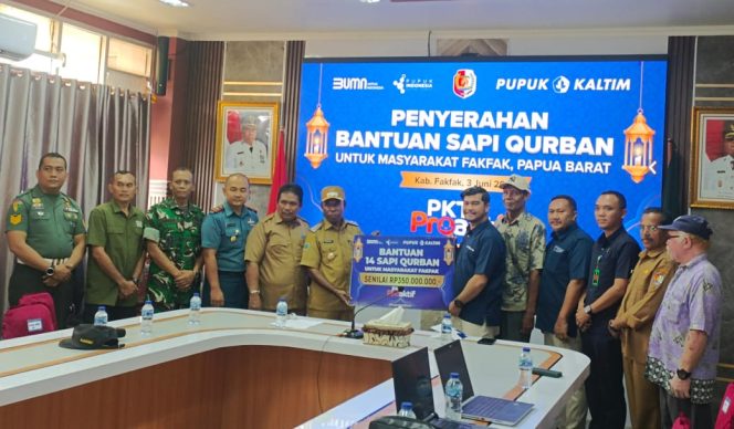 
					Pupuk Kaltim Berbagi: 14 Ekor Sapi Kurban Untuk Masyarakat Fakfak, (Foto: EM/AZT).