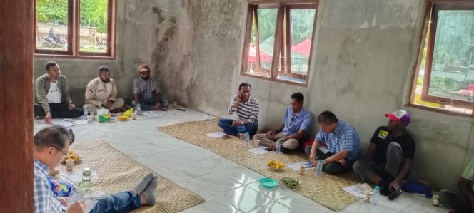 
					Langkah Awal Menuju Konferensi III: Dewan Adat Mbaham Matta Satukan 14 Etnis di Fakfak, (Foto: EM/Istimewa).