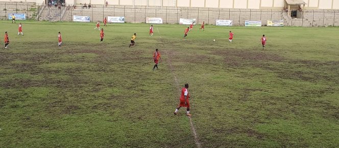 
					Skor Kacamata dan Adu Penalti Warnai Laga Semifinal Persifa All Star Cup I, (Foto: EM/Istimewa).