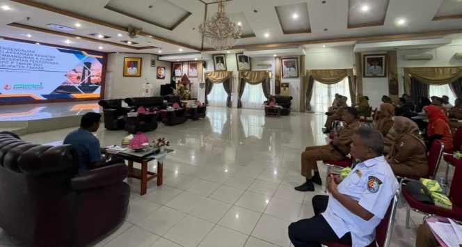 
					Bappedalitbang Fakfak menyelenggarakan Klinik RKPD-P 2025 sebagai forum percepatan penyusunan rencana kerja, evaluasi pembangunan, dan sinergi antar-OPD, (Foto: EM/AZT).