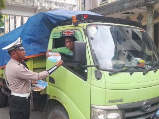 Operasi Patuh 2025: Satlantas Fakfak Turun ke Jalan, Ini Pesan Penting untuk Pengemudi, (Foto: EM/AZT).