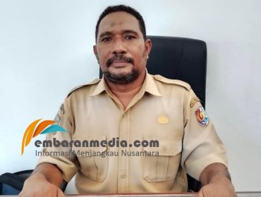 Kepsek SMAN 2 Fakfak Apresiasi Program Sekolah Gratis, Soroti Minimnya Regulasi Teknis, (Foto: EM/Ramli Rumbati).