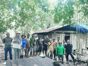 Gerak Cepat Dinas Perkebunan Fakfak Respon Kelompok Pemuda Tetar, Siapkan 1.400 Bibit Pala, (Foto: EM/AZT).