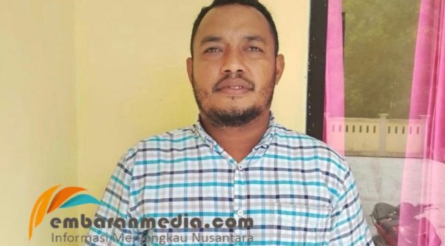 Kampung Nemewikarya Fakfak Hidupkan Semangat Kemerdekaan dengan Upacara di Pulau Tubir Seram, (Foto: EM/Ramli Rumbati).