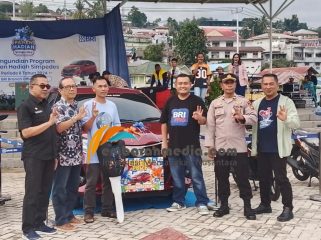Meriah! BRI Fakfak Undi Hadiah Simpedes, Satu Mobil Dibawa Pulang, (Foto: EM/Ramli Rumbati).
