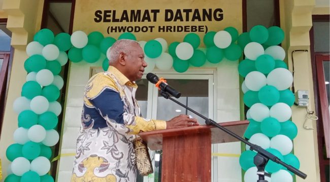 Gubernur Mandacan Resmikan Kantor KPHP Unit VI Fakfak: 