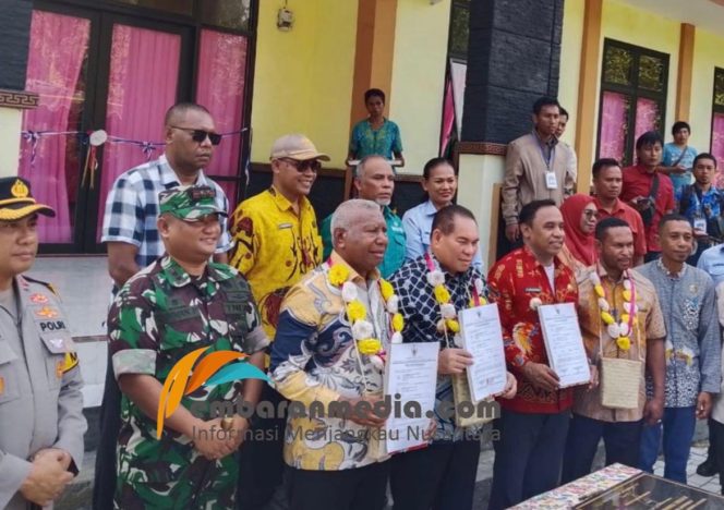 
					Pesan Tegas Gubernur Papua Barat: Bangun Daerah Dimulai dari Kampung, (Foto: EM/Ramli Rumbati).