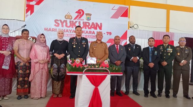 AKBP Satria Dwi Dharma Ajak Polisi Kaimana Jaga Integritas dan Terbuka Terhadap Koreksi, (Foto: EM/Mulyadi Letsoin).