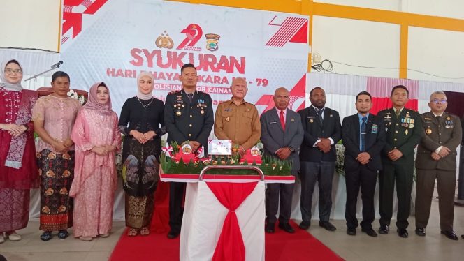 
					AKBP Satria Dwi Dharma Ajak Polisi Kaimana Jaga Integritas dan Terbuka Terhadap Koreksi, (Foto: EM/Mulyadi Letsoin).