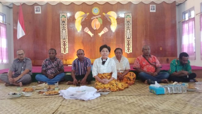 
					Adat Menyatu dengan Iman: Gereja Maghi Warnai Pembangunan GPI Eden Wagom Fakfak, (Foto: EM/Ramli Rumbati).