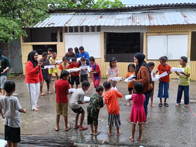 
					Swadaya dan Meriah, Warga Lorong Bonjol Wagom Utara Hidupkan Semangat 17 Agustus