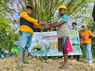 ORARI Lokal Fakfak Peringati HUT ke-41 dengan Aksi Peduli Lingkungan di Pulau Kei Kei, (Foto: EM/Ramli Rumbati).