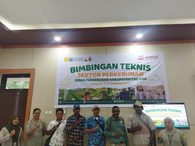 
					Disbun Fakfak Perkuat SDM OAP Lewat Bimtek di Ambon