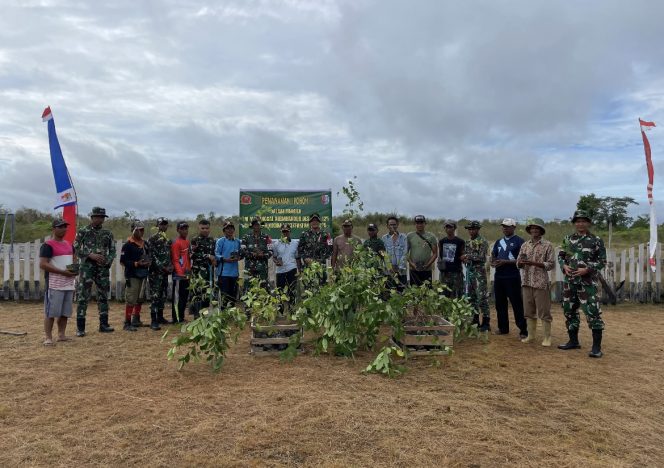 
					TMMD ke-125 Kodim 1803/Fakfak Tanam 500 Pohon Bersama Warga Tiga Kampung, (Foto: EM/AZT).