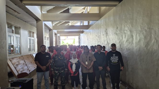 
					Jelang HUT RI ke-80, Paskibraka Fakfak Dapat Pembekalan Anti-Radikalisme, (Foto: EM/AZT).