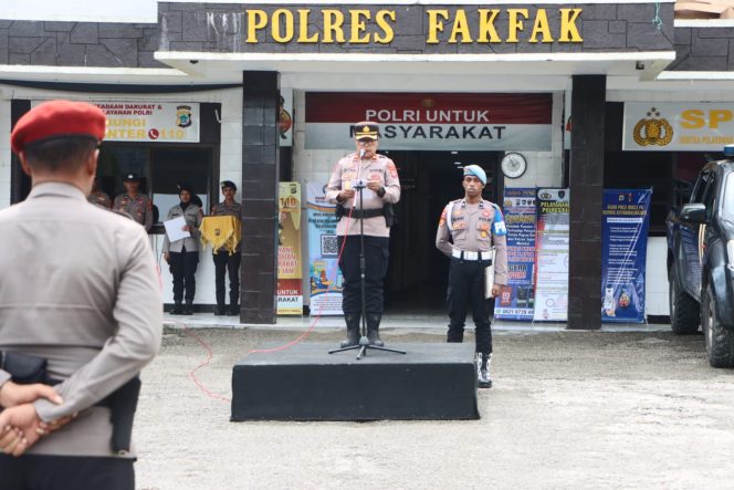 
					Pamapta Polres Fakfak, Wujud Kehadiran Polri yang Melayani dengan Hati