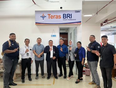BRI Cabang Fakfak resmikan Teras BRI di Pasar Thumburuni, permudah akses layanan keuangan dan dorong transaksi digital bagi pelaku UMKM, (Foto: EM/AZT).