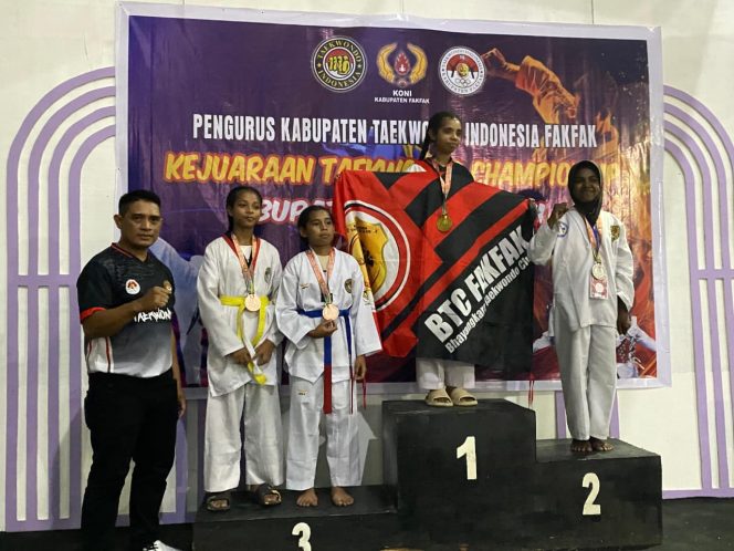 
					BTC Polres Fakfak Raih Juara 2 Umum di Bupati Cup 2025, Sabet 44 Medali