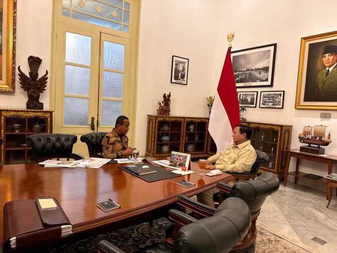 
					Menuju Swasembada Energi 2026: Prabowo Terima Laporan Strategis dari Bahlil